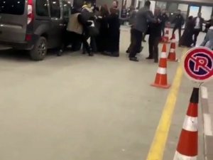 Hastane Acilinde Bıçaklı Kavga Kamerada