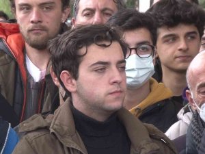 Genç Oyuncu Berat Efe Parlar’ın Annesi Son Yolculuğuna Uğurlandı