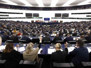 Avrupa Parlamentosu’ndaki Yolsuzluk Skandalı Polonya’ya Uzandı