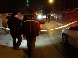 Tartıştığı Arkadaşını Sokak Ortasında Pompalı Tüfekle Vurdu