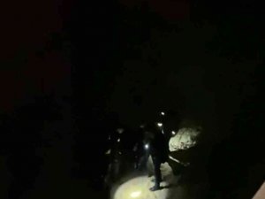 Dereye Uçan Araç Yandı, Sürücü Hayatını Kaybetti