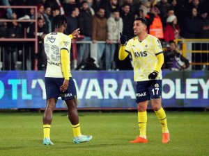 Batshuayi İle Emre Mor Arasında Gerginlik!