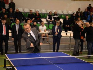Üniversite Personeli Masa Tenisinde Hünerlerini Sergileyecek