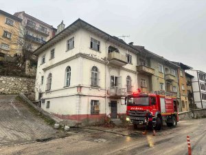 Tarihi Osmanlı Bankası Binasında Korkutan Yangın