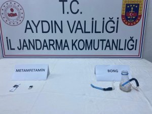 Jandarma Ekipleri Uyuşturucuya Geçit Vermiyor