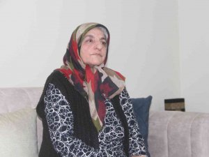 Elazığ Depreminde Kızını Kaybeden Acılı Anne: "3 Yıl Hiç Unutamadım, Sanki Kızımı Yeni Gömdüm”