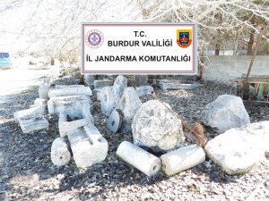 Burdur’da 60 Adet Tarihi Eser Ele Geçirildi