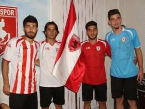 Samsunspor İç Transferde 4 Futbolcuyla Sözleşme İmzaladı