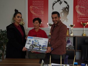 Muratpaşa’da Atık Pilde Dereceye Giren Okullara Ödül