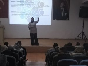 Göçmenlere ‘Sosyal Uyum Ve Yaşam’ Eğitimi Verildi
