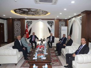 Hazine Ve Maliye Bakan Yardımcısı Gürcan Hakkari’de