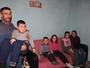 Kas Hastası Oğlunu Hastaneye Rahat Götürmek İçin Daha İyi Otomobil Alayım Derken Eski Otomobilinden De Oldu