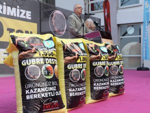 Manisa Büyükşehir Belediyesinden Üreticiye Bin Ton Gübre Desteği