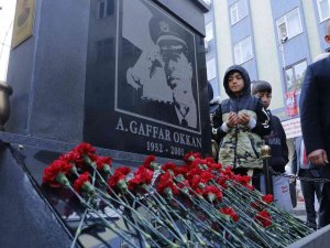 Uğradığı Silahlı Saldırı Sonucu 22 Yıl Önce Şehit Edilen Ali Gaffar Okkan Diyarbakır’da Anıldı