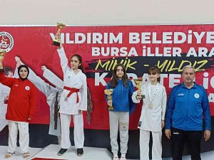 İ̇zmit Belediyesporlu Karateciler Bursa’dan Madalyalarla Döndü