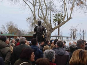 Uğur Mumcu, Sinop’ta İsminin Verildiği Meydanda Anıldı
