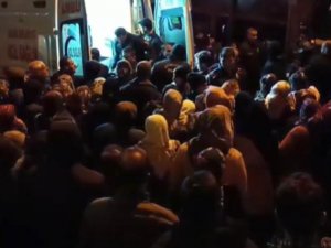 Hakkari’de 2 Çocuk Annesi Kadın Evde Boğazı Kesilmiş Halde Ölü Bulundu