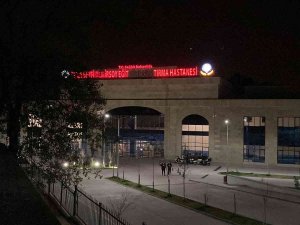 Tartıştığı Eşini Tabancayla Vurdu, Olay Yerinden Kaçtı