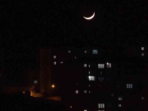 Yüksekova’da Hilal Hayran Bıraktı