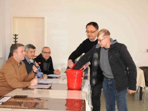 Kütahya Obm’ye 6 Daimi Ve 3 Geçici İşçi Alımı İçin Kura Çekildi