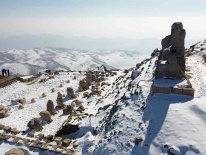 Nemrut’un Kış Uykusuna Kuraklık Engeli