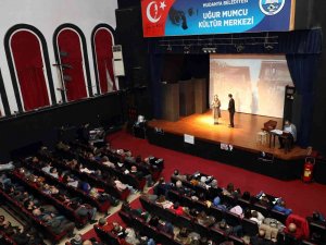 “Bir Yeryüzü Ozanı Rıfat Ilgaz” Mudanya’da Sahnelendi