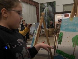 Çocuklar Özledikleri Kar Yağışını Resim Tuvaline Çizdiler