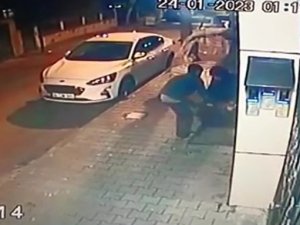 Kartal’da Rögar Kapağı Hırsızları Kamerada