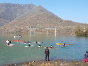 Artvin Muratlı Barajı’nda Su Sporları Şenliği Düzenlendi