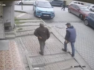 İ̇stanbul Narkotik Polisinden Nefes Kesen Operasyon: Zehir Tacirleri Kaçarken Kaza Yapınca Yakalandı
