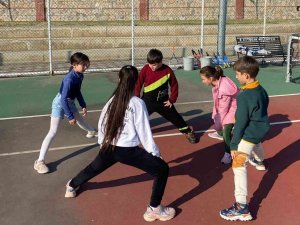 Aydın’da Çocuklar Hem Eğleniyor, Hem Spor Yapıyor