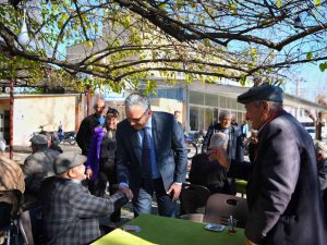 Esen Kahvehanede Vatandaşları Ziyaret Etti