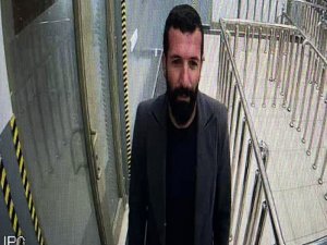 Polisten Kaçmaya Çalışırken Kamyonet Çarpan Zehir Taciri Hayatını Kaybetti