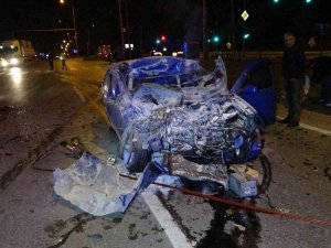 Ehliyetine Alkolden 2042 Yılına Kadar El Konulan Sürücü Alkollü Halde Kamyona Arkadan Çarpıp Öldü