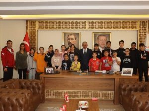 Başkan Kaplan, Koçarlı Belediyespor Atletizm Takımı’nı Ağırladı