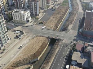 Vefa Caddesi Köprüsü Açıldı