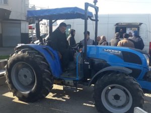 Yüreğirli Çiftçilere ‘Traktör Muayenesi’ Kolaylığı