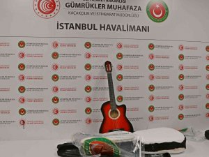 İ̇stanbul Havalimanı’nda Uyuşturucu Operasyonları: Gitar Kılıfından Ve Terlik Tabanından Uyuşturucu Çıktı