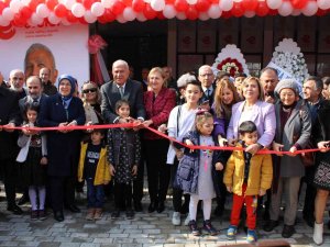 Efeler’de Dokuzuncu Kitap Kafe Açıldı