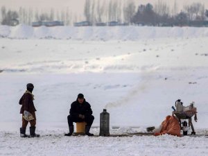 Afganistan’da Dondurucu Soğuklar Nedeniyle Can Kaybı 157’ye Yükseldi