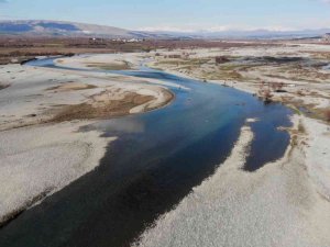 Batman’da Kurak Geçen Mevsim, Su Seviyesini Düşürdü