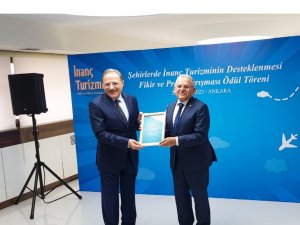 Başkan Büyükkılıç’a Yılın İlk Ödülü Tbb’den