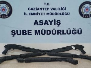 Durdurulan Araçtan 5 Adet Pompalı Tüfek Çıktı