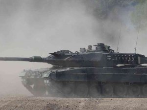 Almanya’dan Leopard Tanklarının Ukrayna’ya Gönderilmesine Onay