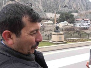 Tıkınan Su Borusundan 6 Metrelik Kök Çıktı, Köylüler Şaşırdı: “Boa Yılanı Geliyor”