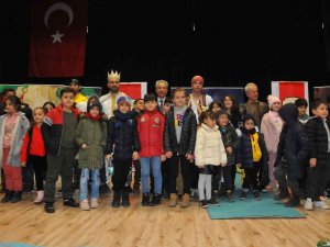 Akşehir’de Çocuklar Tiyatroyla Buluştu