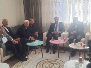 Hakkari’de Husumetli İki Aile Barıştırıldı