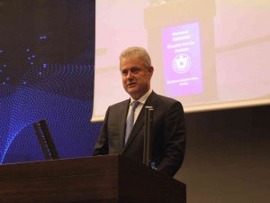 İ̇zto Başkanı Özgener: "Ödemelerini Düzenli Yapan İş İnsanlarımıza Teşvik Edici Bir İndirim Uygulanmalı”