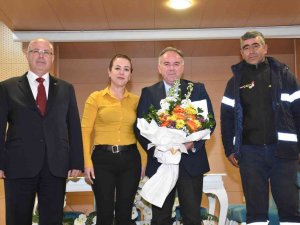 Başkan Öndeş Çalışanlarının Yüzünü Güldürdü