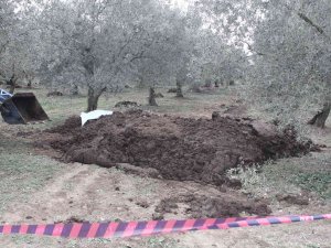 Hayvan Gübresinin İçinden İnsan Cesedi Çıktı